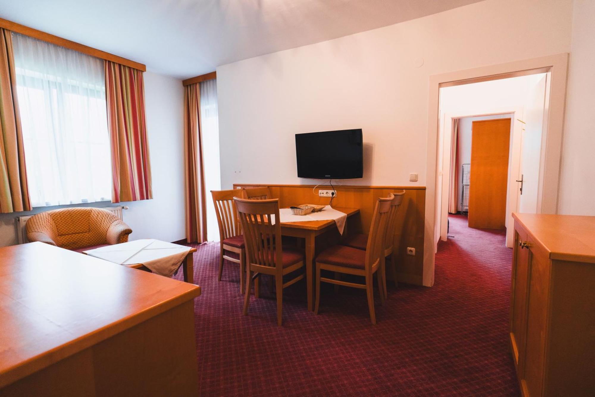Hotel Rauscher - Das Naturteichparadies Bad Hofgastein Værelse billede